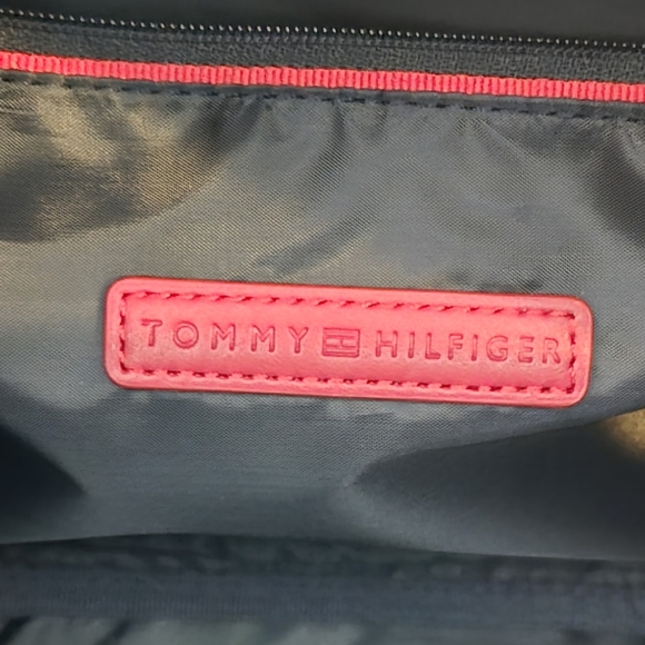 Tommy Hilfiger Navy Neoprene Tote Bag / Weekender Bag Adjustable Crossbody Strap - Picture 11 of 16